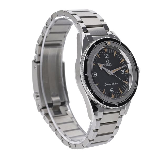 Omega Seamaster 300 234.10.39.20.01.001